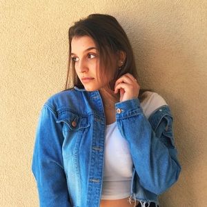 Meet your Posher, Lauren